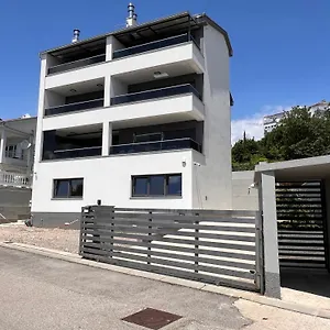 Apartment Appmishadze, Crikvenica
